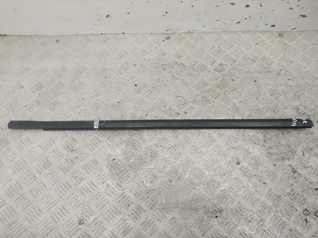 Молдинг стекла двери наружный Citroen C3 Picasso 2009, 1.6 л., дизель, МКПП, серый, минивэн, 9681443480