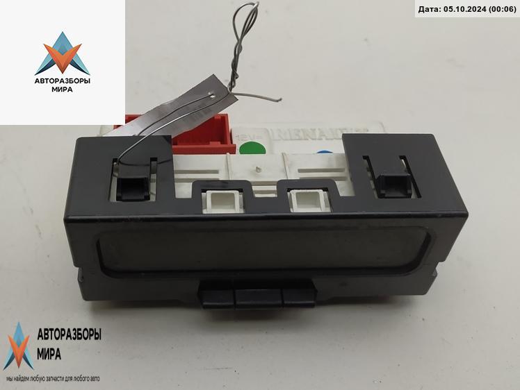 часы Renault Megane 2 поколение 2003, 2.0 л., бензин, МКПП, чёрный, хетчбэк 5 дв., 8200107839 - фото №1