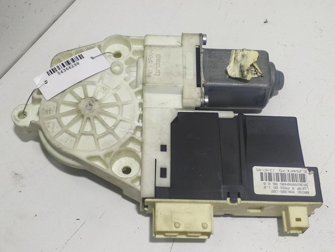 моторчик стеклоподъемника передний правый Citroen C4 2005, 1.4 л., бензин, МКПП, чёрный, хетчбэк 3 дв., 9647442180