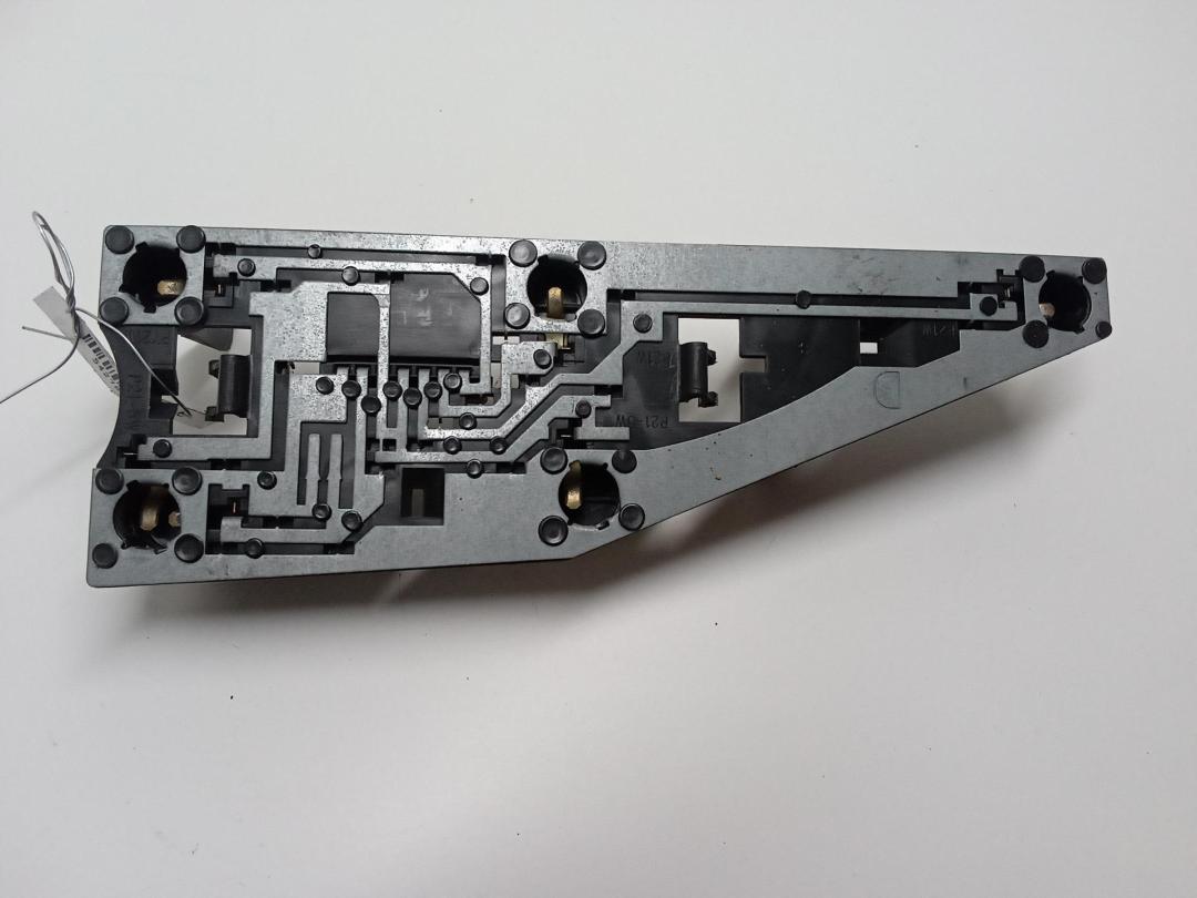 Плата фонаря заднего правого Peugeot 406 1 поколение 1998, 3.0 л., бензин, МКПП, синий, купе, 9652478580 - фото №1