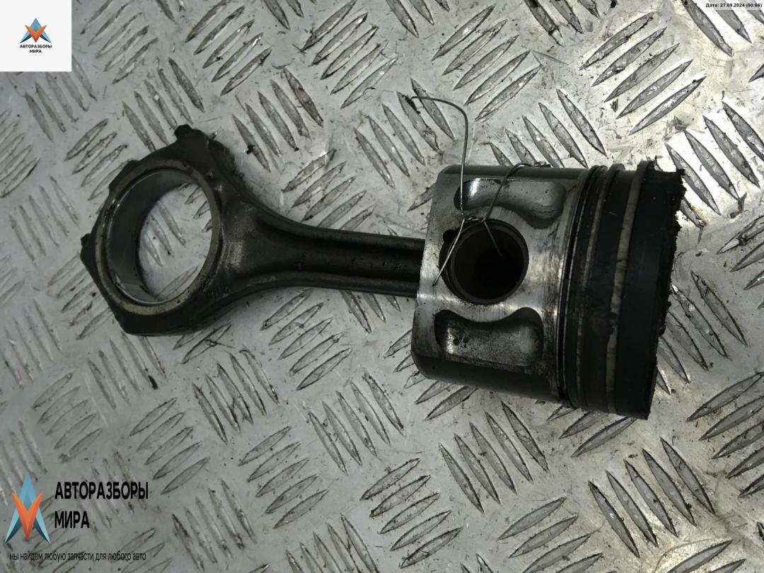 поршень Audi A6 4B/C5 1999, 2.5 л., дизель, МКПП, синий, седан - фото №1