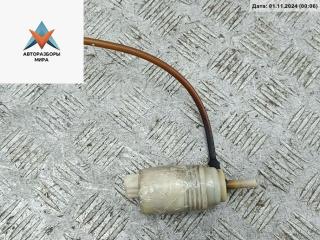 насос (моторчик) омывателя стекла Volkswagen Passat B4 1995, синий, седан