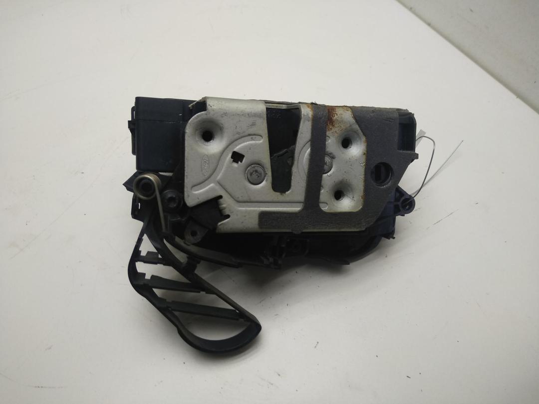 замок двери передней правой Ford Focus III 2012, 1.6 л., дизель, МКПП, белый, хетчбэк 5 дв., BM51A21812CD