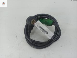датчик детонации Audi A4 B5 1997, 1.8 л., бензин, АКПП, серый, седан, 054905377H