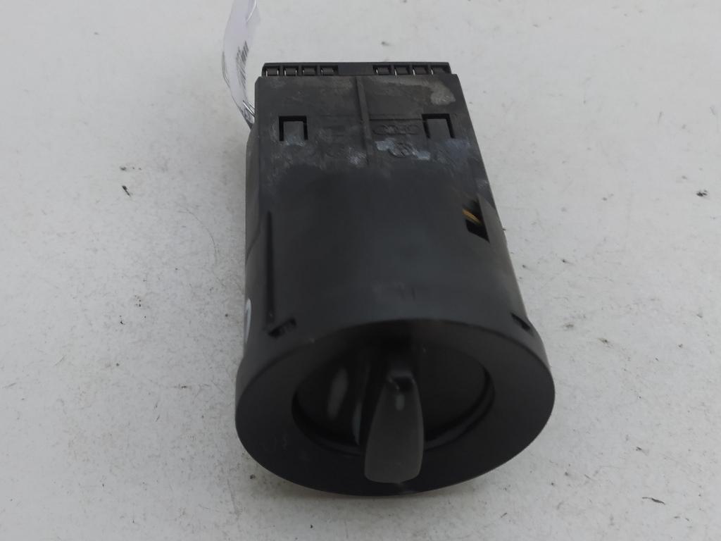 переключатель света Volkswagen Golf-4 2004, 1.9 л., дизель, МКПП, синий, универсал, 1C0941531