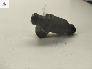 форсунка Skoda Octavia mk1 (A4 1U) 1999, 1.6 л., бензин, МКПП, красный, универсал, 037906031AA