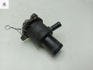 фланец (тройник) системы охлаждения Renault Megane 1 поколение [рестайлинг] 2001, 1.4 л., бензин, МКПП, серый, хетчбэк 5 дв., 7700103300