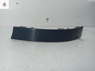 Ус под фонарь (накладка) правый Audi A4 B5 1995, 1.6 л., бензин, МКПП, зелёный, седан, 8D0945105