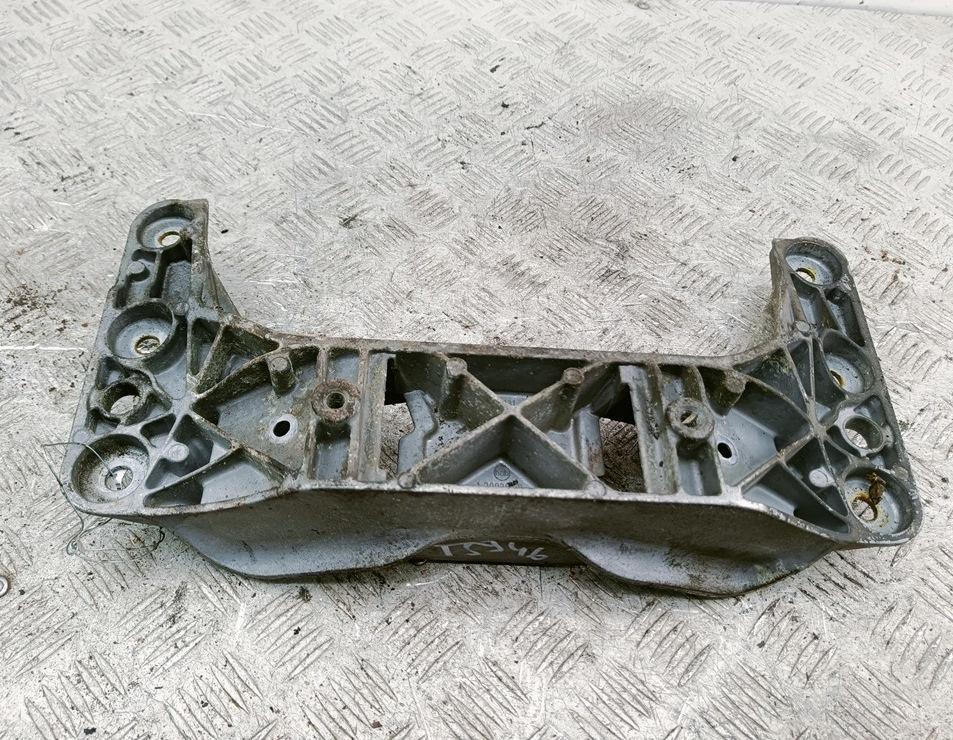 кронштейн КПП BMW 5 E60/E61 2004, 2.2 л., бензин, МКПП, серый, седан, 6761102, 22316761102
