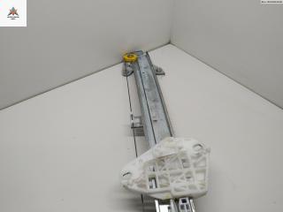 моторчик стеклоподъемника задний левый Honda HR-V 2 поколение 2016, 1.5 л., АКПП, внедорожник 5 дв.