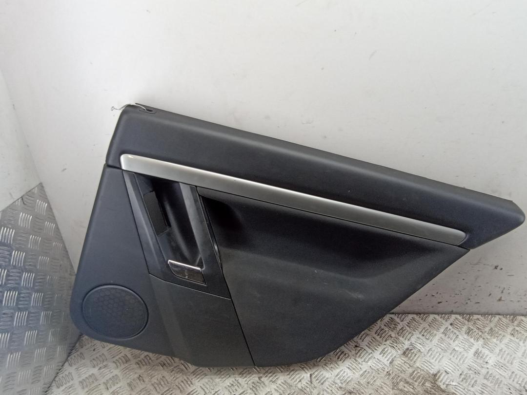 обшивка двери задняя правая Opel Signum 2005, 1.9 л., дизель, МКПП, чёрный, хетчбэк 5 дв.