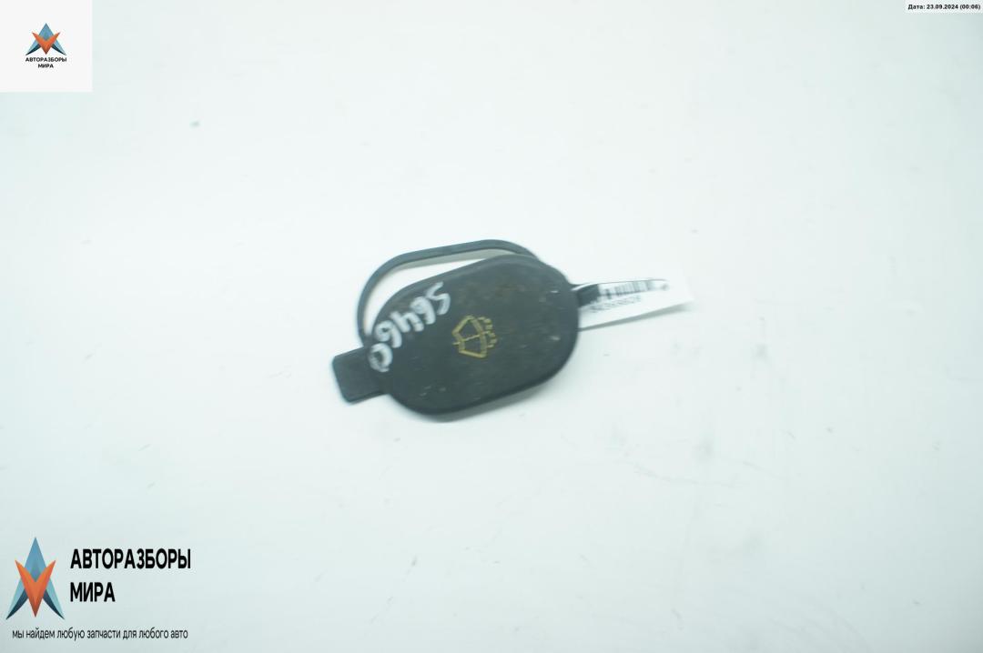 крышка бачка омывателя Ford Scorpio 2 поколение 1995, 2.0 л., бензин, МКПП, зелёный, седан, 95GG17632BA - фото №1