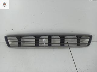 заглушка (решетка) в бампер Audi A4 B5 [рестайлинг] 1998, 1.8 л., бензин, МКПП, красный, универсал, 8D0807683