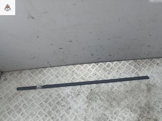 Молдинг стекла двери наружный Opel Astra J [рестайлинг] 2011, 1.4 л., бензин, МКПП, чёрный, хетчбэк 5 дв.