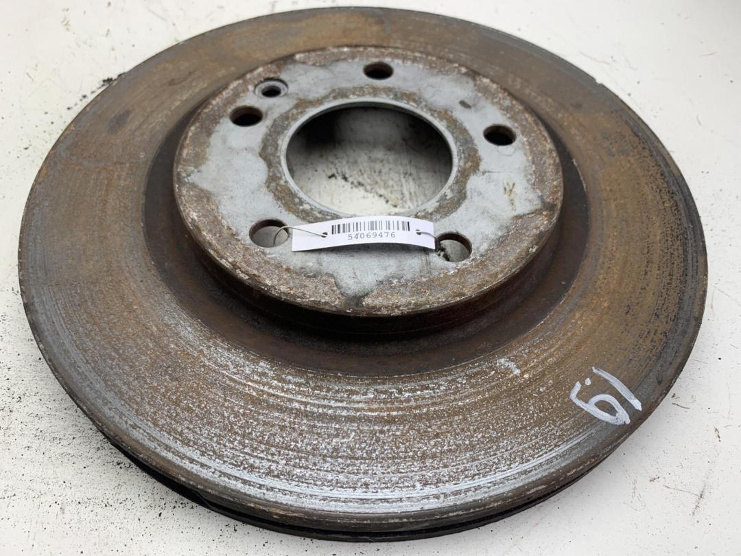 диск тормозной передний Mercedes-Benz A-Класс W168 2000, 1.9 л., бензин, МКПП, серый, хетчбэк 5 дв., A1684210612 - фото №1