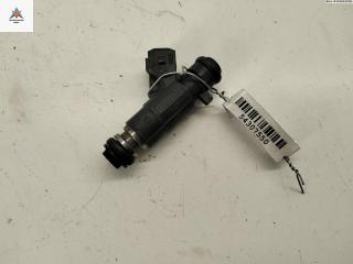 форсунка Volkswagen Polo 3 поколение 1998, 1.4 л., бензин, МКПП, зелёный, универсал, 030906031E