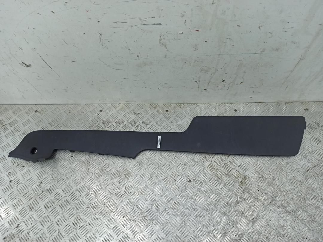 накладка декоративная Audi A6 4F/C6 2007, 2.7 л., дизель, МКПП, чёрный, универсал, 4F1863306C - фото №1