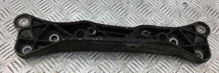 кронштейн КПП BMW 5 E39 2003, 2.5 л., бензин, АКПП, зелёный, универсал, 1092477