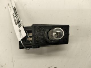 подсветка номера Volkswagen Golf 3 поколение 1996, 1.6 л., бензин, МКПП, синий, хетчбэк 3 дв., 1H0943115B