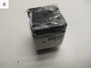 реле (прочие) Ford Maverick 2 поколение 2001, 3.0 л., бензин, АКПП, серый, внедорожник 5 дв.