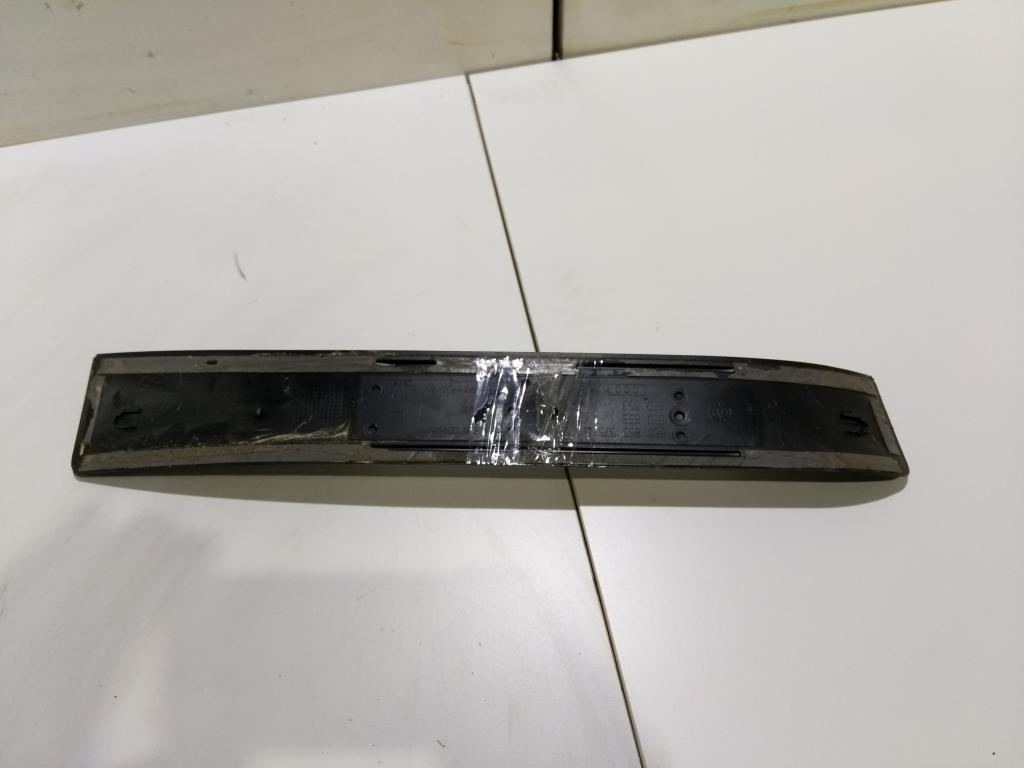 Накладка на порог наружная левая Audi A4 B7 2005, синий, универсал, 8E0853375P