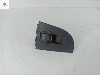 кнопка стеклоподъемника переднего правого Audi A6 4B/C5 1999, 2.4 л., бензин, АКПП, серый, седан, 4B0959855