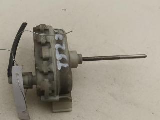замок лючка топливного бака Audi A6 4A/C4 1996, 2.6 л., бензин, МКПП, серый, универсал