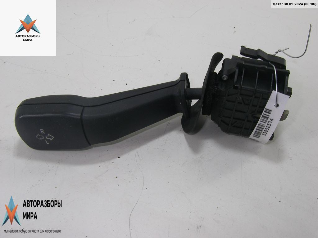 переключатель поворотов BMW 5 серия E39 1997, 2.0 л., бензин, МКПП, серый, седан, 8352014 - фото №1