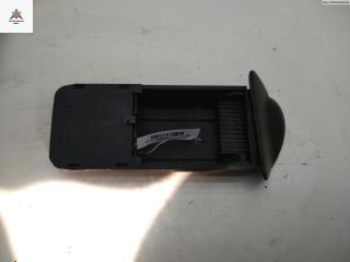 пепельница Ford Focus 1 поколение 2000, 1.8 л., бензин, МКПП, серый, универсал