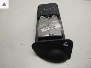 пепельница Ford Focus 1 поколение 1999, 1.6 л., i, бензин, МКПП, серый, универсал, 98ABA04810CEW