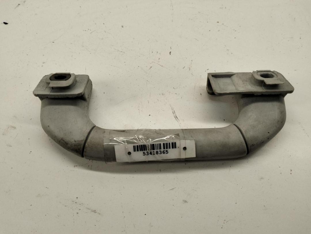 ручка внутренняя потолочная Volkswagen Polo 1994, 1.3 л., бензин, МКПП, серый, хетчбэк 3 дв., 6N0857607B