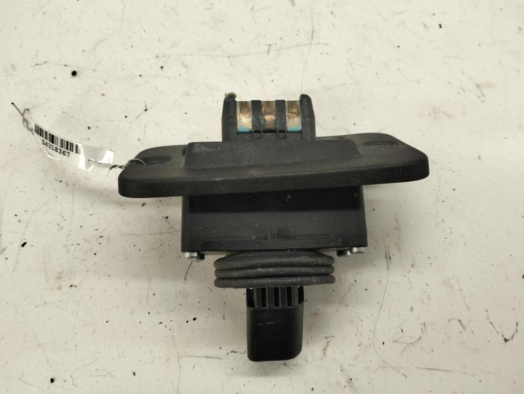 выключатель концевой (концевик) Volkswagen Caddy 3 поколение 2007, 1.4 л., бензин, МКПП, серый, фургон, 2K0907438 - фото №1