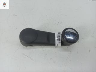 ручка стеклоподъемника Audi A4 B5 1997, 1.8 л., бензин, МКПП, красный, универсал, 443837581D