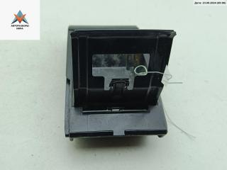 пепельница Volkswagen Polo 3 поколение 1999, 1.4 л., бензин, МКПП, зелёный, универсал