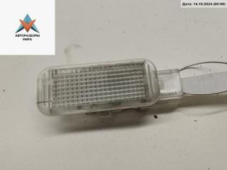 фонарь салона (плафон) Audi A3 8L 1999, 1.8 л., Ti, бензин, МКПП, серый, хетчбэк 3 дв., 4B0947415