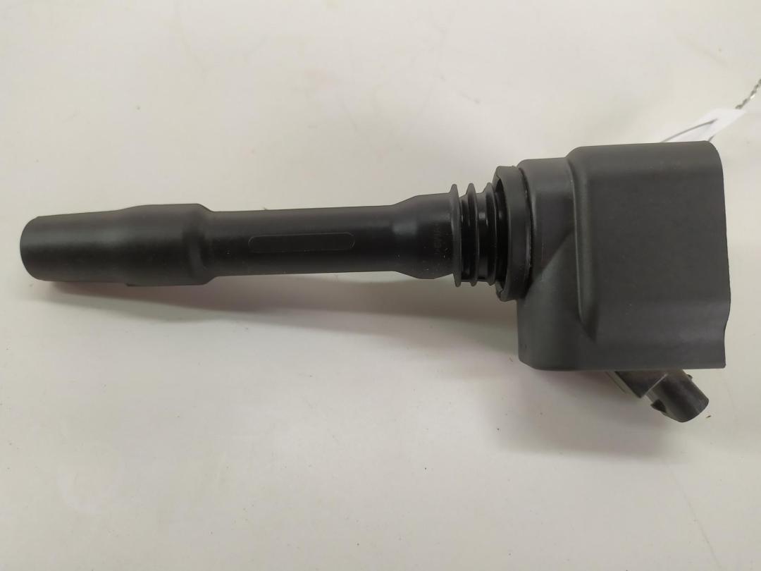 катушка зажигания BMW 2 F22/F23 2016, 1.5 л., бензин, МКПП, чёрный, купе, 12138678438