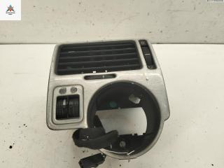 дефлектор обдува салона Volkswagen Bora 1 поколение 1998, 1.6 л., бензин, МКПП, серый, седан, 1J1819741