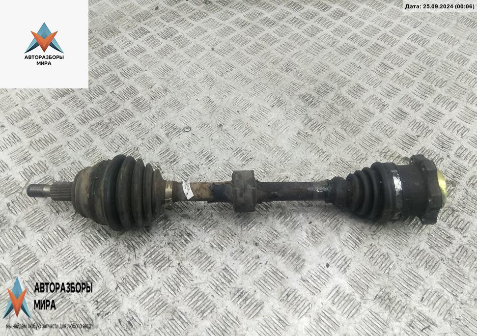полуось передняя левая (приводной вал, ШРУС) Volkswagen Golf 4 поколение 2000, 1.6 л., бензин, МКПП, синий, хетчбэк 5 дв. - фото №1
