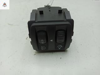 кнопка (выключатель) Renault Megane 2 поколение 2004, 1.4 л., бензин, МКПП, синий, хетчбэк 5 дв., 8200095495