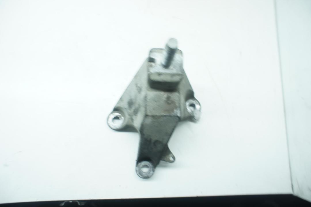 кронштейн КПП Ford Focus I 1999, 1.4 л., бензин, МКПП, синий, универсал, 98AB7M125CF