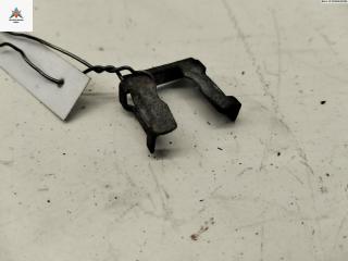 крепление форсунки Skoda Octavia mk1 (A4 1U) 2004, 2.0 л., бензин, МКПП, серый, универсал