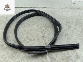 уплотнитель двери Ford Mondeo 2 поколение 1998, 1.8 л., бензин, МКПП, серый, седан