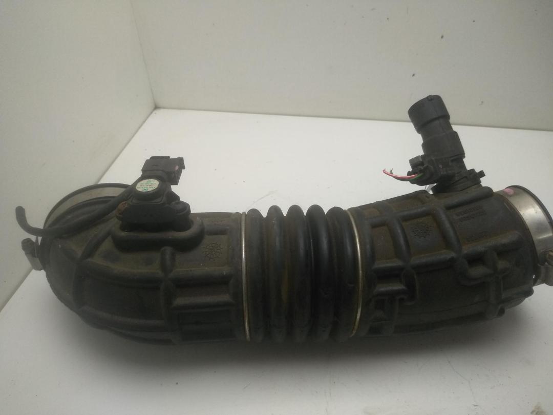 патрубок воздушного фильтра Jeep Compass 2012, 2.2 л., дизель, 0311369A, 6510160030, 4012107A, 0061539728