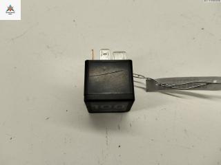 реле (прочие) Volkswagen Passat B6 2007, 2.0 л., дизель, МКПП, серый, седан, 1M0951253A