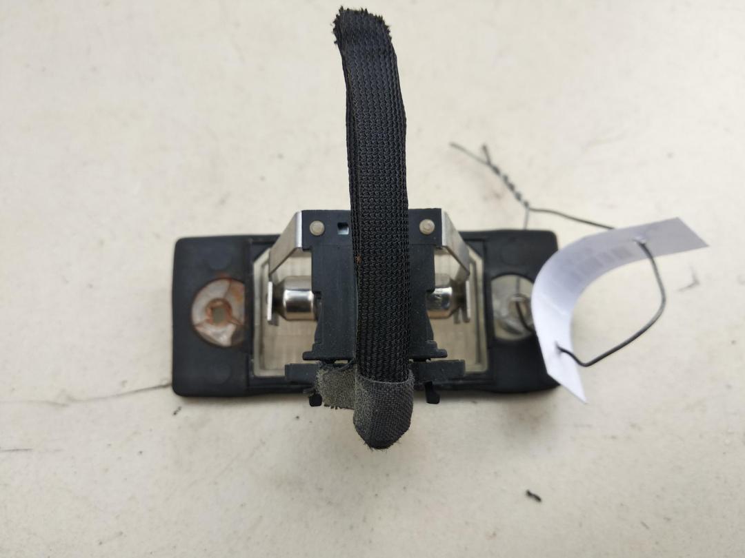 подсветка номера Volkswagen Bora 2001, 2.0 л., бензин, МКПП, серый, универсал, 1J5943021