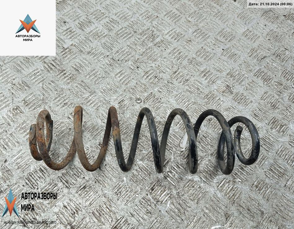 пружина задняя Volkswagen Golf 4 поколение 1999, 1.6 л., бензин, МКПП, синий, хетчбэк 5 дв., 1J0511115AQ - фото №1