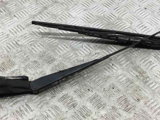 Щеткодержатель (поводок стеклоочистителя) передний Renault Clio 2 поколение [2-й рестайлинг] 2003, 1.4 л., бензин, МКПП, синий, хетчбэк 5 дв.