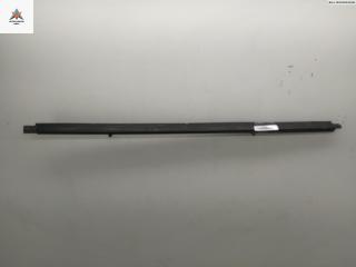 Молдинг стекла двери задней правой наружный Ford Mondeo 1 поколение 1994, 1.8 л., бензин, МКПП, синий, хетчбэк 5 дв.