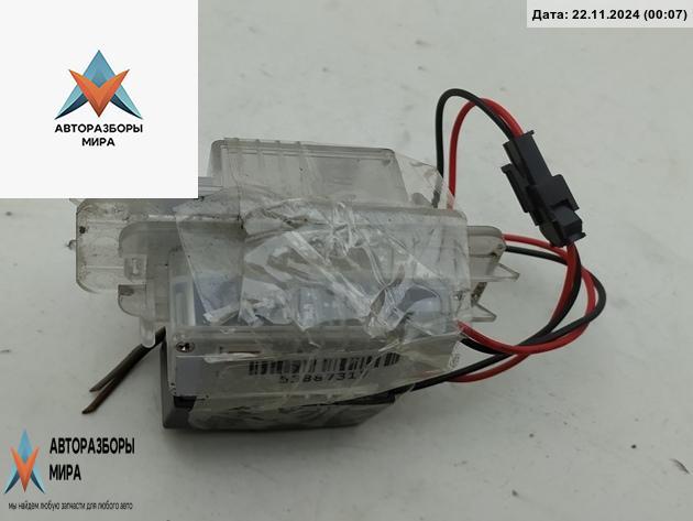 подсветка номера SEAT Ibiza 3 поколение 2003, 1.4 л., дизель, МКПП, чёрный, хетчбэк 3 дв., 5P0943021 - фото №1