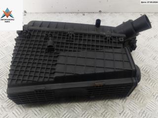 корпус воздушного фильтра Renault Safrane 1 поколение 1995, 2.2 л., бензин, МКПП, серый, хетчбэк 5 дв., 7700852517